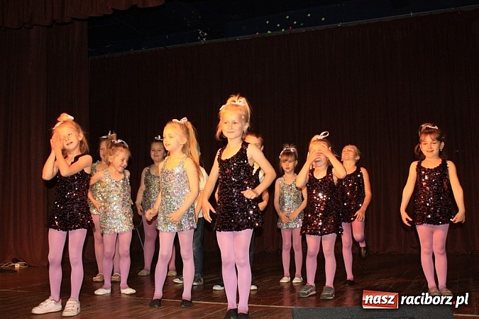 Zdjęcie w galerii na portalu naszraciborz.pl: 14. Gminny Przegląd Zespoł&oacute;w Artystycznych w Krzanowicach wiadomości z regionu