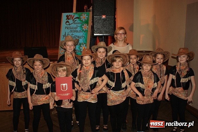 Zdjęcie w galerii na portalu naszraciborz.pl: 14. Gminny Przegląd Zespoł&oacute;w Artystycznych w Krzanowicach wiadomości z regionu