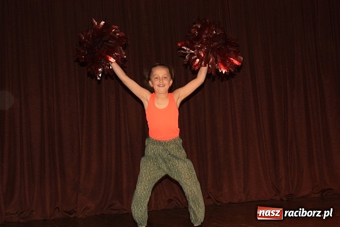 Zdjęcie w galerii na portalu naszraciborz.pl: 14. Gminny Przegląd Zespoł&oacute;w Artystycznych w Krzanowicach wiadomości z regionu