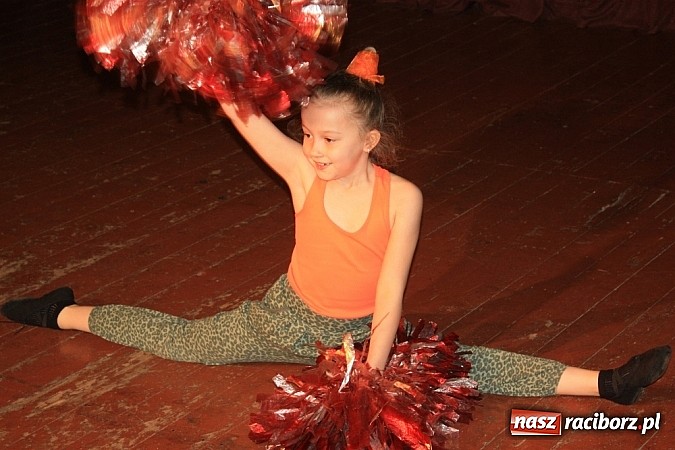 Zdjęcie w galerii na portalu naszraciborz.pl: 14. Gminny Przegląd Zespoł&oacute;w Artystycznych w Krzanowicach wiadomości z regionu