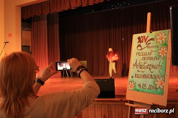 Zdjęcie w galerii na portalu naszraciborz.pl: 14. Gminny Przegląd Zespoł&oacute;w Artystycznych w Krzanowicach wiadomości z regionu