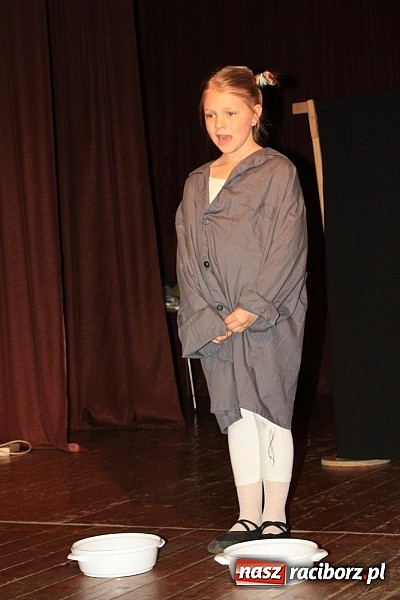 Zdjęcie w galerii na portalu naszraciborz.pl: 14. Gminny Przegląd Zespoł&oacute;w Artystycznych w Krzanowicach wiadomości z regionu