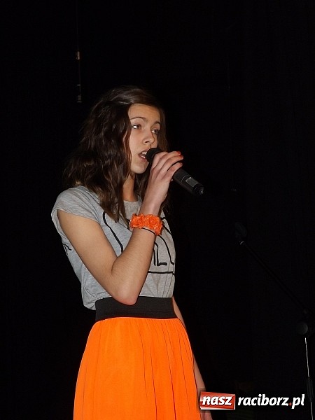 Zdjęcie w galerii na portalu naszraciborz.pl: Fesiwal Piosenki Europejskiej: Eliminacje wojewódzkie w MDK wiadomości z regionu
