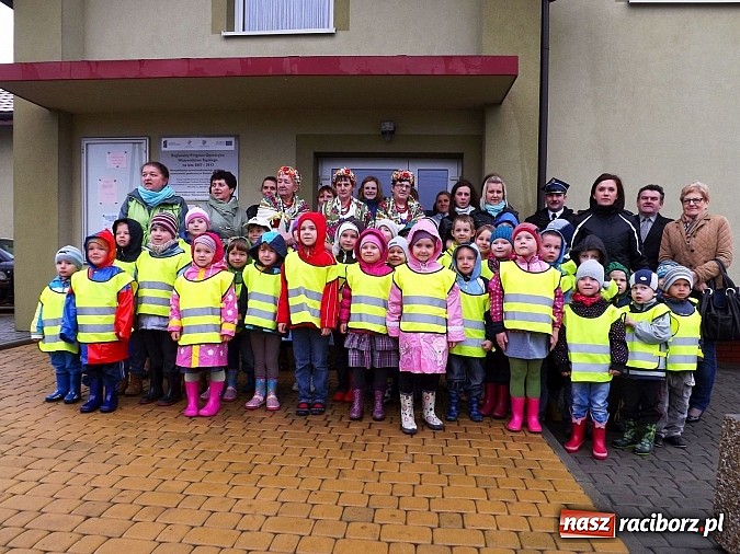 Zdjęcie w galerii na portalu naszraciborz.pl: Przedszkolaki z Łańc przestrzegają najważniejszych zasad bezpieczeństwa!  wiadomości z regionu
