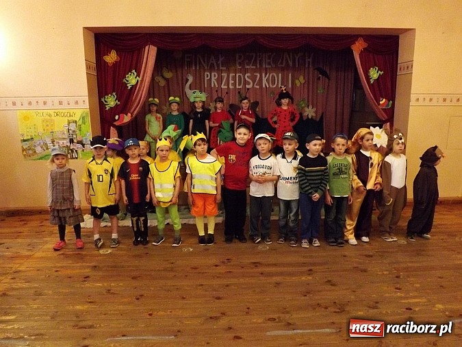 Zdjęcie w galerii na portalu naszraciborz.pl: Przedszkolaki z Łańc przestrzegają najważniejszych zasad bezpieczeństwa!  wiadomości z regionu