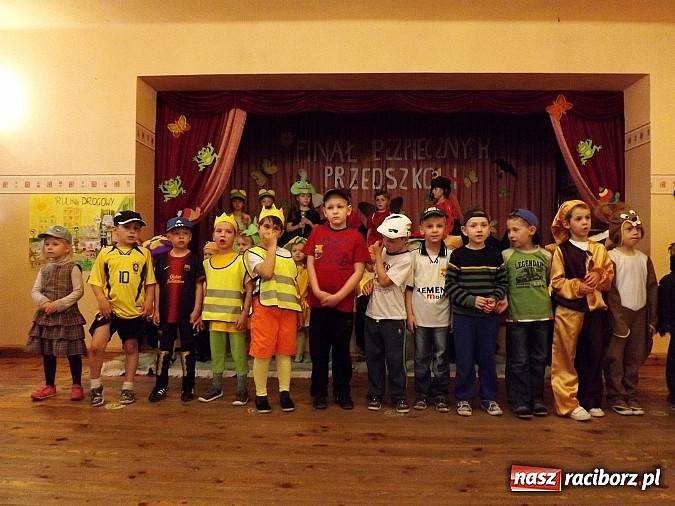 Zdjęcie w galerii na portalu naszraciborz.pl: Przedszkolaki z Łańc przestrzegają najważniejszych zasad bezpieczeństwa!  wiadomości z regionu