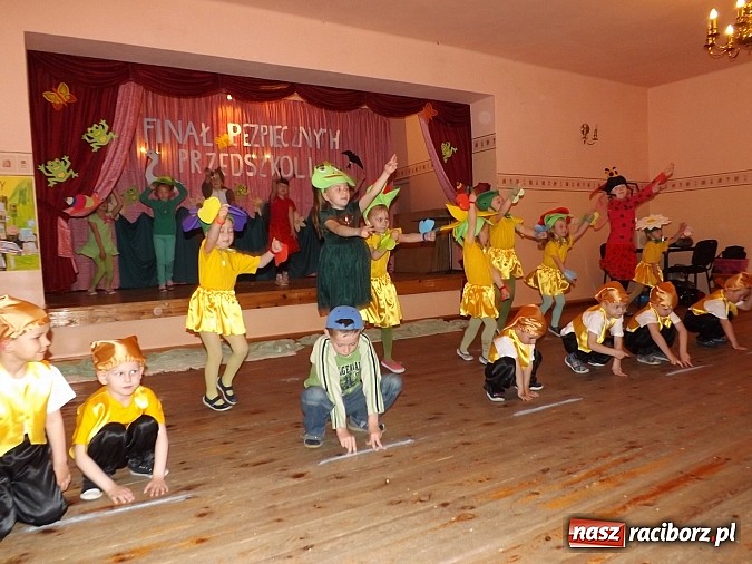 Zdjęcie w galerii na portalu naszraciborz.pl: Przedszkolaki z Łańc przestrzegają najważniejszych zasad bezpieczeństwa!  wiadomości z regionu