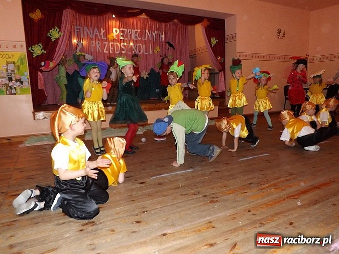 Zdjęcie w galerii na portalu naszraciborz.pl: Przedszkolaki z Łańc przestrzegają najważniejszych zasad bezpieczeństwa!  wiadomości z regionu