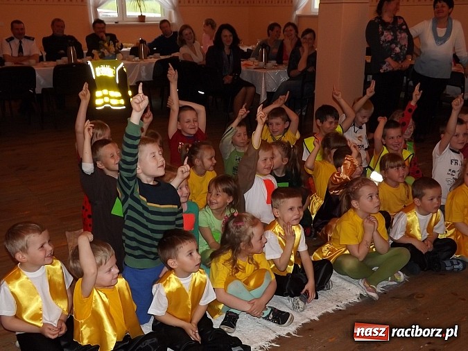 Zdjęcie w galerii na portalu naszraciborz.pl: Przedszkolaki z Łańc przestrzegają najważniejszych zasad bezpieczeństwa!  wiadomości z regionu