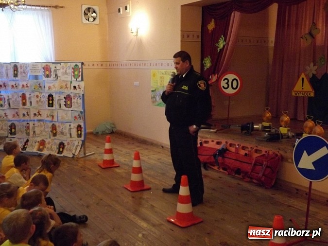 Zdjęcie w galerii na portalu naszraciborz.pl: Przedszkolaki z Łańc przestrzegają najważniejszych zasad bezpieczeństwa!  wiadomości z regionu