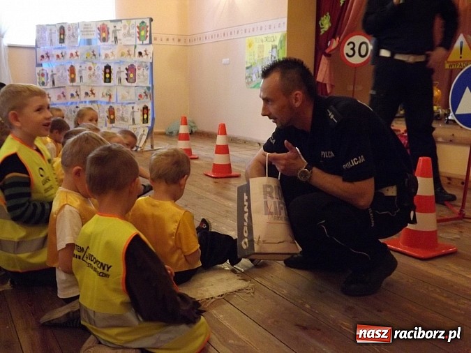 Zdjęcie w galerii na portalu naszraciborz.pl: Przedszkolaki z Łańc przestrzegają najważniejszych zasad bezpieczeństwa!  wiadomości z regionu