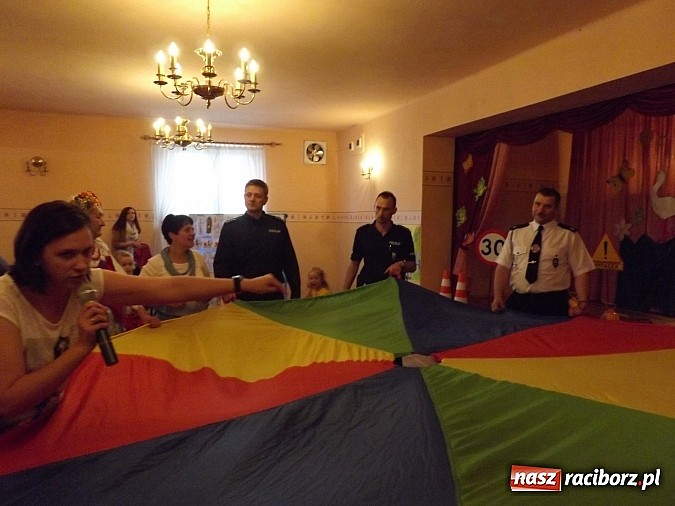 Zdjęcie w galerii na portalu naszraciborz.pl: Przedszkolaki z Łańc przestrzegają najważniejszych zasad bezpieczeństwa!  wiadomości z regionu