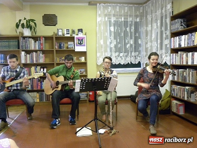 Zdjęcie w galerii na portalu naszraciborz.pl: Wersja Robocza w Markowicach. Huldra na bis  wiadomości z regionu