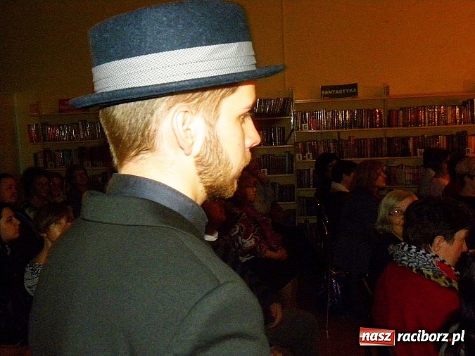 Zdjęcie w galerii na portalu naszraciborz.pl: Okudżawa według Kuby Blokesza wiadomości z regionu