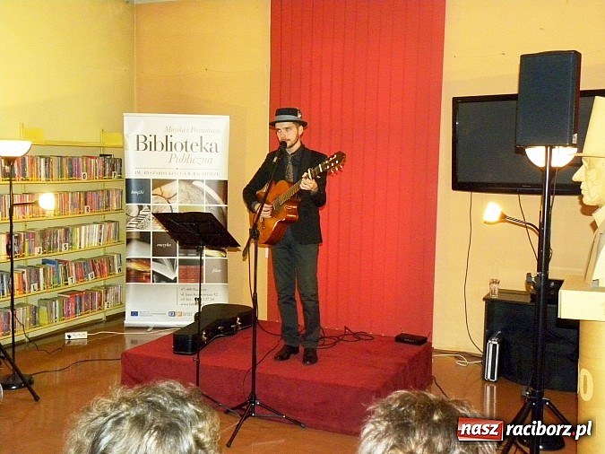Zdjęcie w galerii na portalu naszraciborz.pl: Okudżawa według Kuby Blokesza wiadomości z regionu