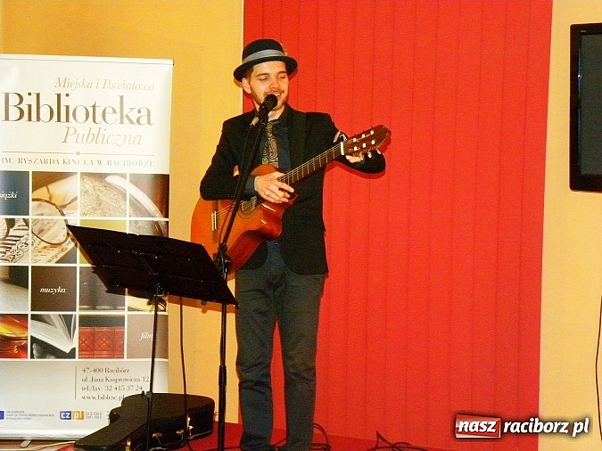Zdjęcie w galerii na portalu naszraciborz.pl: Okudżawa według Kuby Blokesza wiadomości z regionu