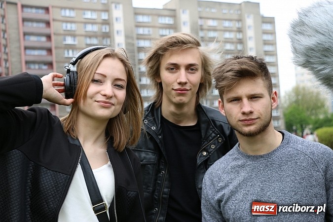 Zdjęcie w galerii na portalu naszraciborz.pl: Kuzyn - krótkometrażowa produkcja SMS-u wiadomości z regionu