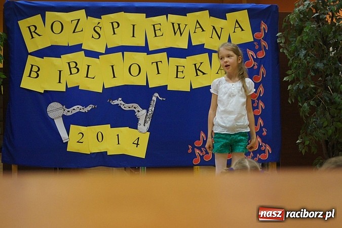 Zdjęcie w galerii na portalu naszraciborz.pl: Rozśpiewane przedszkolaki w bibliotece w Nędzy wiadomości z regionu