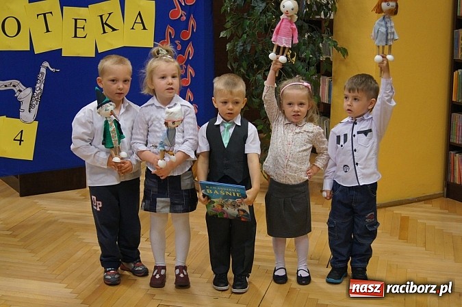 Zdjęcie w galerii na portalu naszraciborz.pl: Rozśpiewane przedszkolaki w bibliotece w Nędzy wiadomości z regionu
