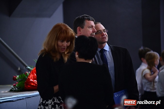 Zdjęcie w galerii na portalu naszraciborz.pl: SP 15 obchodzi dziś 30. urodziny! Casting na Sobieskiego dla gości solenizantki wiadomości z regionu