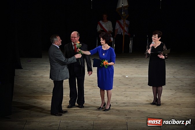 Zdjęcie w galerii na portalu naszraciborz.pl: SP 15 obchodzi dziś 30. urodziny! Casting na Sobieskiego dla gości solenizantki wiadomości z regionu