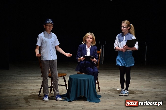 Zdjęcie w galerii na portalu naszraciborz.pl: SP 15 obchodzi dziś 30. urodziny! Casting na Sobieskiego dla gości solenizantki wiadomości z regionu