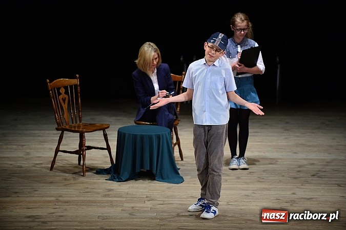 Zdjęcie w galerii na portalu naszraciborz.pl: SP 15 obchodzi dziś 30. urodziny! Casting na Sobieskiego dla gości solenizantki wiadomości z regionu