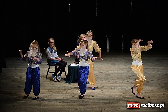 Zdjęcie w galerii na portalu naszraciborz.pl: SP 15 obchodzi dziś 30. urodziny! Casting na Sobieskiego dla gości solenizantki wiadomości z regionu