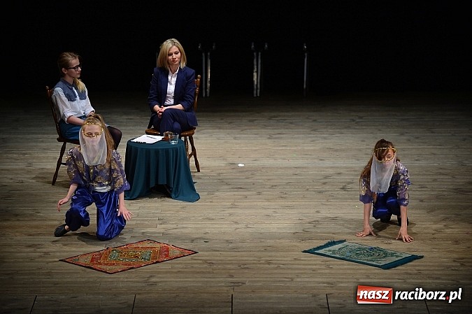 Zdjęcie w galerii na portalu naszraciborz.pl: SP 15 obchodzi dziś 30. urodziny! Casting na Sobieskiego dla gości solenizantki wiadomości z regionu