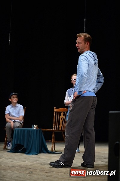 Zdjęcie w galerii na portalu naszraciborz.pl: SP 15 obchodzi dziś 30. urodziny! Casting na Sobieskiego dla gości solenizantki wiadomości z regionu