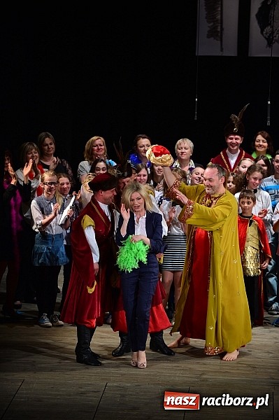 Zdjęcie w galerii na portalu naszraciborz.pl: SP 15 obchodzi dziś 30. urodziny! Casting na Sobieskiego dla gości solenizantki wiadomości z regionu