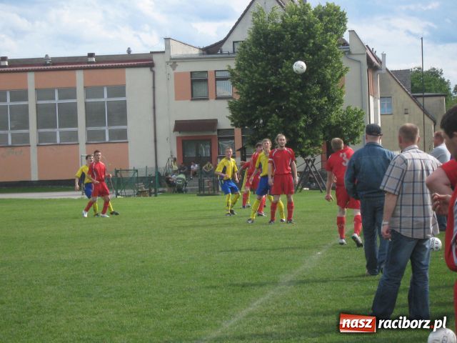 Zdjęcie w galerii na portalu naszraciborz.pl: Derby Raciborza dla Markowic wiadomości z regionu