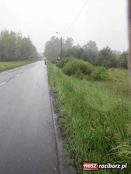 Zdjęcie w galerii na portalu naszraciborz.pl: Ciężarowy Man dachował w Rudach wiadomości z regionu