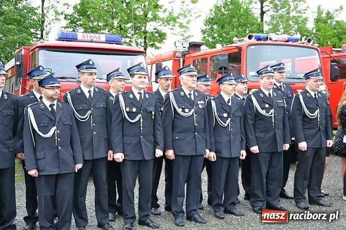 Zdjęcie w galerii na portalu naszraciborz.pl: Deszcz popsuł strażakom z Rudyszwałdu inaugurację 90. urodzin wiadomości z regionu