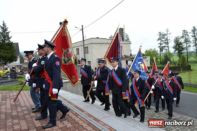 Zdjęcie w galerii na portalu naszraciborz.pl: Deszcz popsuł strażakom z Rudyszwałdu inaugurację 90. urodzin wiadomości z regionu