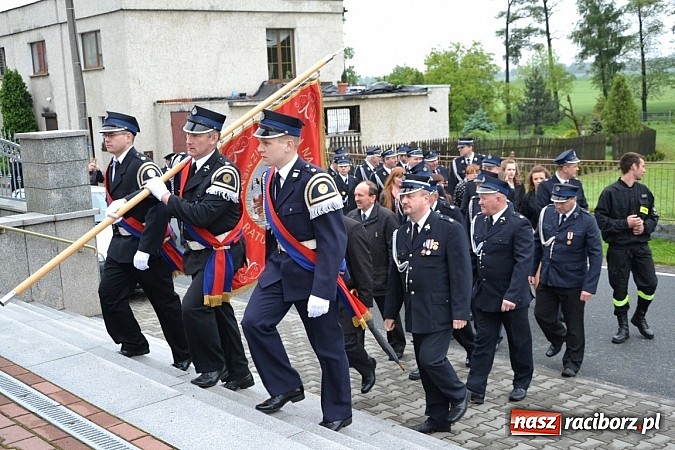 Zdjęcie w galerii na portalu naszraciborz.pl: Deszcz popsuł strażakom z Rudyszwałdu inaugurację 90. urodzin wiadomości z regionu