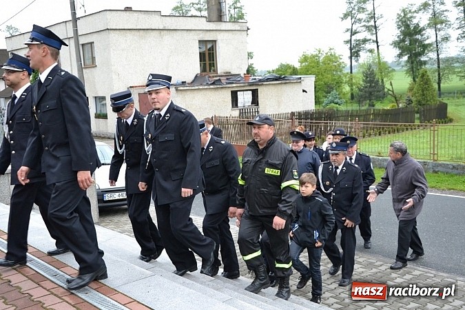 Zdjęcie w galerii na portalu naszraciborz.pl: Deszcz popsuł strażakom z Rudyszwałdu inaugurację 90. urodzin wiadomości z regionu