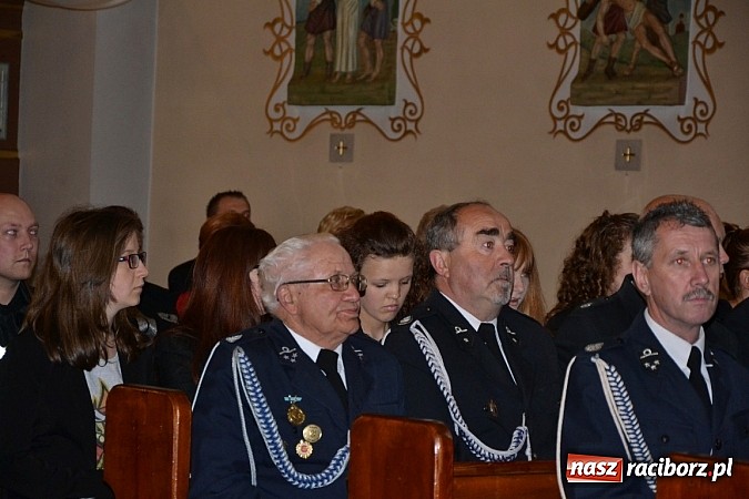 Zdjęcie w galerii na portalu naszraciborz.pl: Deszcz popsuł strażakom z Rudyszwałdu inaugurację 90. urodzin wiadomości z regionu