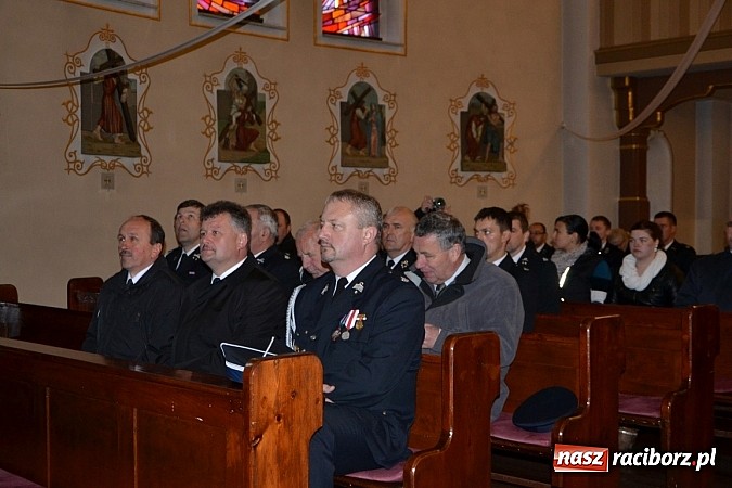 Zdjęcie w galerii na portalu naszraciborz.pl: Deszcz popsuł strażakom z Rudyszwałdu inaugurację 90. urodzin wiadomości z regionu