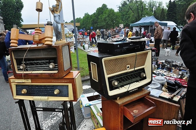 Zdjęcie w galerii na portalu naszraciborz.pl: Udany Jarmark na Granicy. Pogoda nie przestraszyła sprzedających i kupujących wiadomości z regionu
