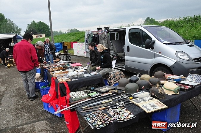 Zdjęcie w galerii na portalu naszraciborz.pl: Udany Jarmark na Granicy. Pogoda nie przestraszyła sprzedających i kupujących wiadomości z regionu