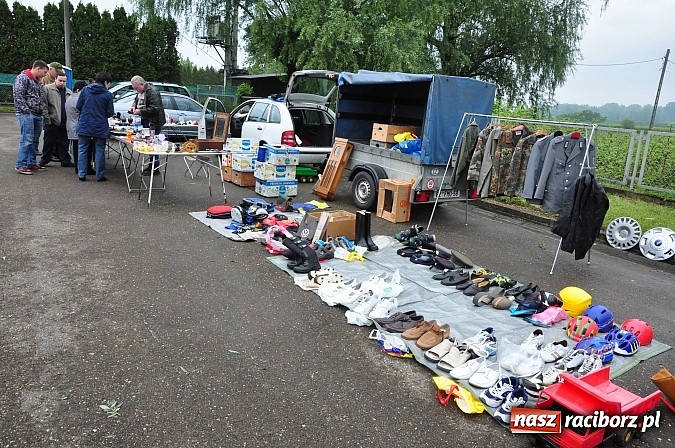 Zdjęcie w galerii na portalu naszraciborz.pl: Udany Jarmark na Granicy. Pogoda nie przestraszyła sprzedających i kupujących wiadomości z regionu