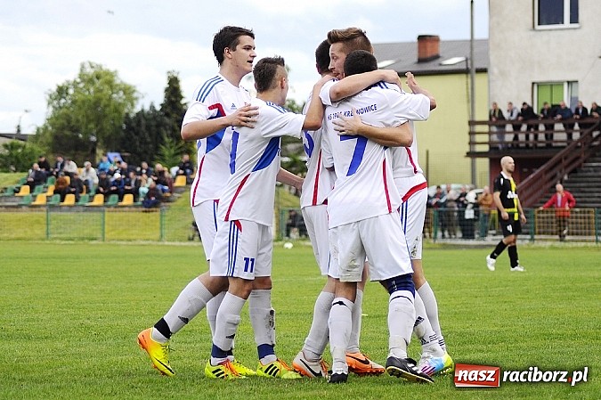 Zdjęcie w galerii na portalu naszraciborz.pl: A klasa: Krzanowice wywiozły punkt z Rud wiadomości z regionu