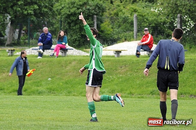 Zdjęcie w galerii na portalu naszraciborz.pl: Juniorskie derby dla Markowic wiadomości z regionu