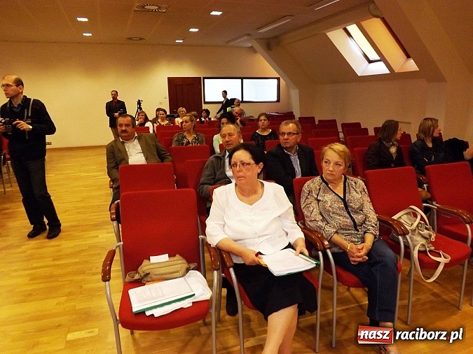 Zdjęcie w galerii na portalu naszraciborz.pl: O problemach niepełnosprawnych na zamku wiadomości z regionu