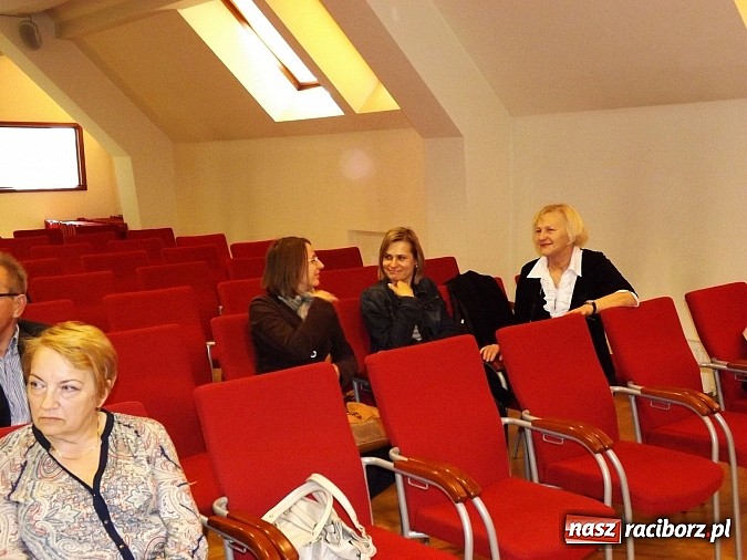 Zdjęcie w galerii na portalu naszraciborz.pl: O problemach niepełnosprawnych na zamku wiadomości z regionu