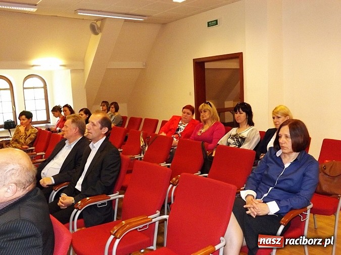 Zdjęcie w galerii na portalu naszraciborz.pl: O problemach niepełnosprawnych na zamku wiadomości z regionu