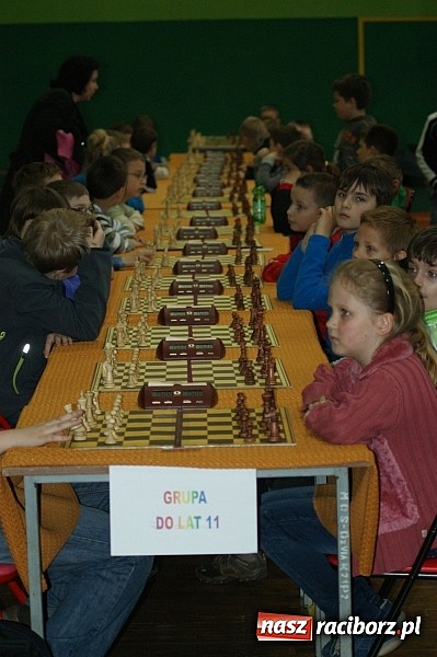 Zdjęcie w galerii na portalu naszraciborz.pl: Szachowa rywalizacja w X Memoriale im. W. Hanczarka wiadomości z regionu