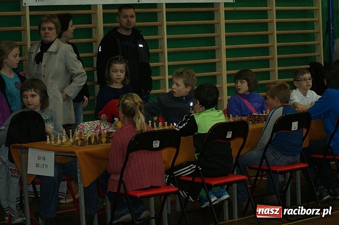 Zdjęcie w galerii na portalu naszraciborz.pl: Szachowa rywalizacja w X Memoriale im. W. Hanczarka wiadomości z regionu