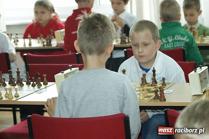 Zdjęcie w galerii na portalu naszraciborz.pl: Szachowa rywalizacja w X Memoriale im. W. Hanczarka wiadomości z regionu